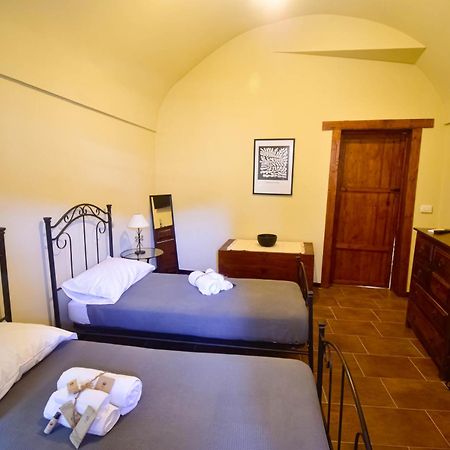 Domum In Petra Casa Nella Roccia Self Check - In Villa โมดิกา ภายนอก รูปภาพ