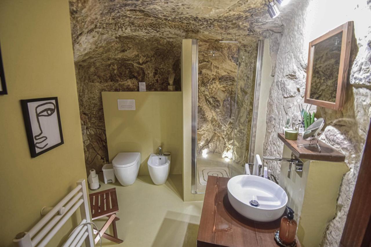 Domum In Petra Casa Nella Roccia Self Check - In Villa โมดิกา ภายนอก รูปภาพ